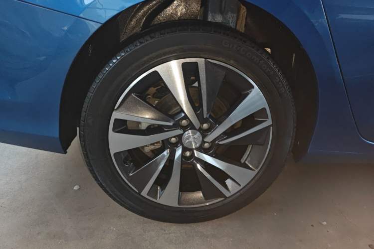 Used Peugeot 408 2019 360THP Automatic Luxury Edition China VI Standard
