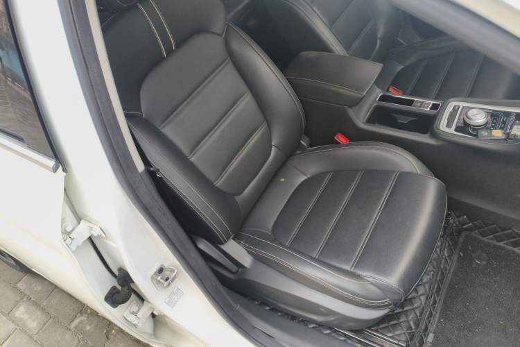 Used MG 6 New Energy 2018 45T E-DRIVE Intelligent Hybrid Premium Internet Edition
