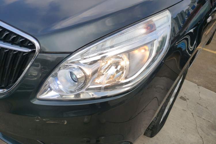 Used Buick GL8 2018 28T Luxury Model China VI Standard
