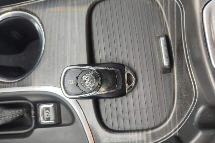 Used Buick Envision 2018 20T Two-Wheel-Drive Elite Model