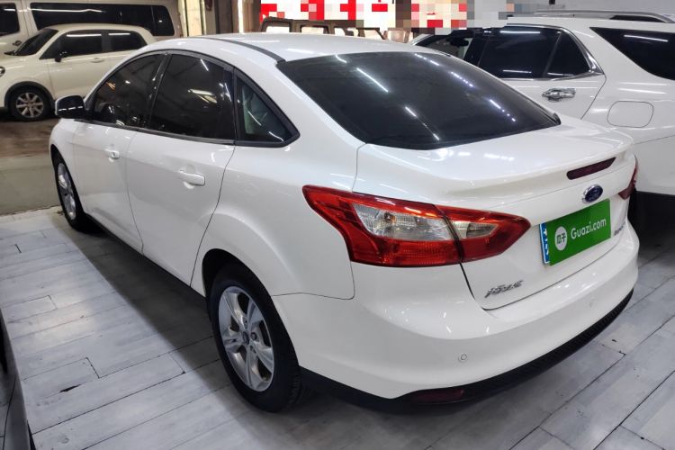 Used Ford Focus 2012 Sedan 1.6L Automatic Fashion Edition