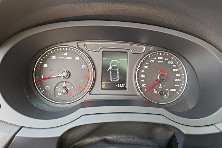 Used Audi Q3 2016 30 TFSI Fashion Model