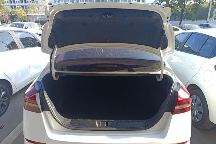 Used Geely Auto Emgrand 2021 UP 1.5L CVT Luxury Model
