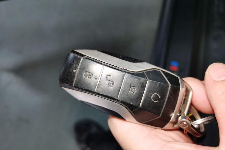 Used BYD Qin Pro 2019 Super Edition 1.5TI Automatic Smart Connect FENGSHANG Model China VI Standard
