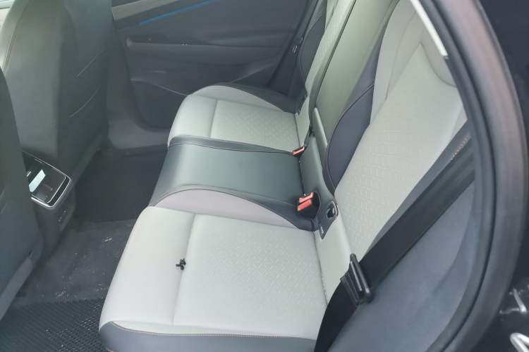 Used Volkswagen ID.7 VIZZION 2024 AIR model
