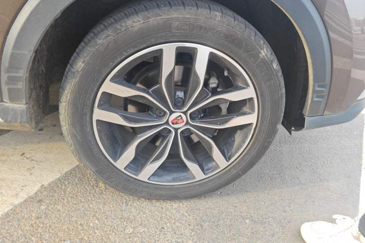 Used Roewe RX5 2016 30T Two-Wheel Drive Automatic Internet Smart Edition
