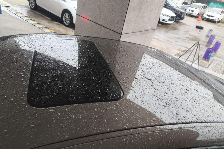 Used Qoros 3 2016 Sedan 1.6L Automatic Zhiyue Model
