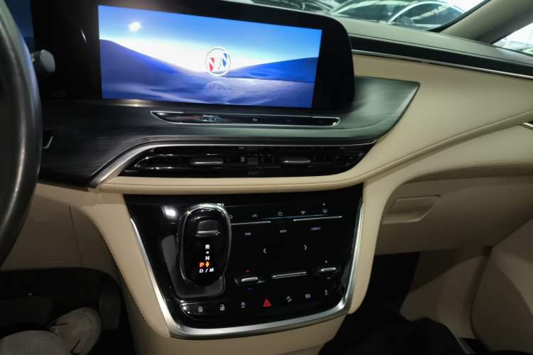 Used Buick GL8 2023 ES Lu Zun Deluxe and Yue Edition