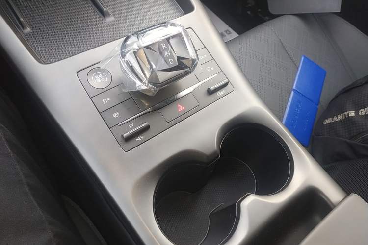 Used BYD Qin PLUS 2025 DM-i Smart Drive 55KM Leading Model