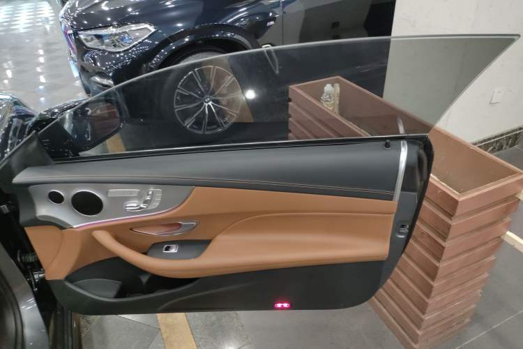 Used Mercedes-Benz E-Class 2020 E 300 Coupe
