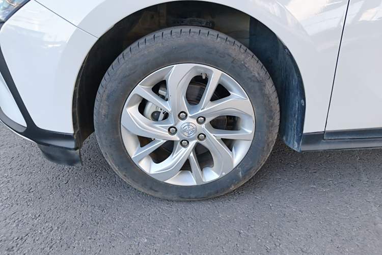 Used Buick Velite 6 2023 430km Range Commuter Version
