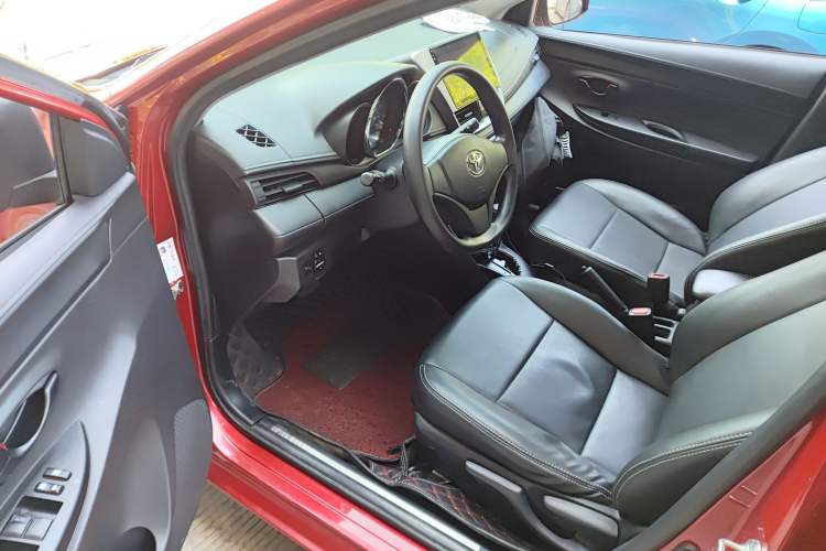 Used Toyota YARiS L 2016 Revised 1.5E CVT Charming Edition
