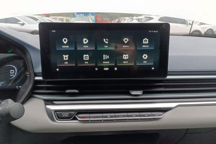 Used Geely Auto Emgrand 2022 4th Generation 1.5L CVT Flagship Model
