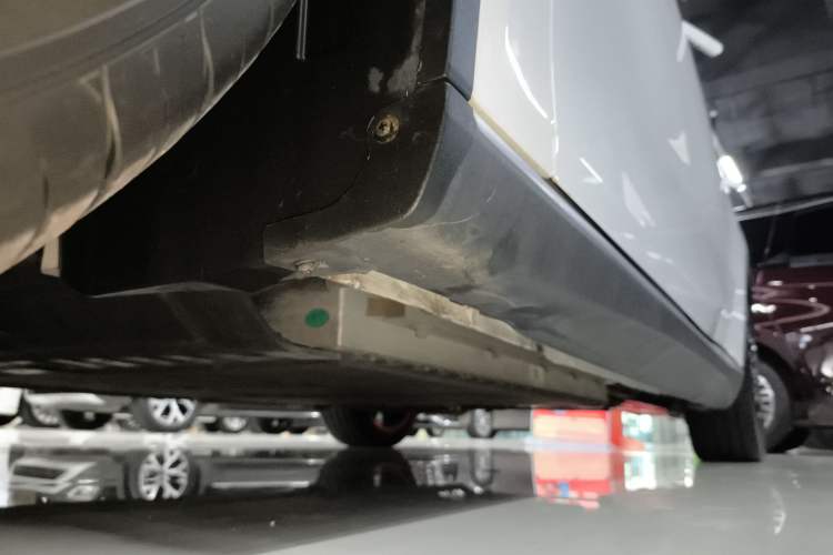 Used  SL03 2023 200Max Range-Extended Version
