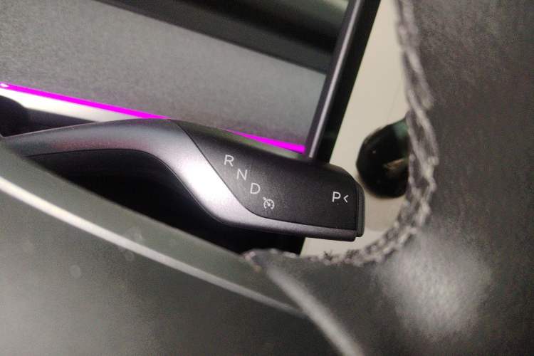 Used Tesla Model Y 2023 Long-Range All-Wheel-Drive Version