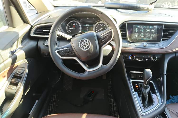 Used Buick GL6 2018 18T 6-Seater Prestige Model
