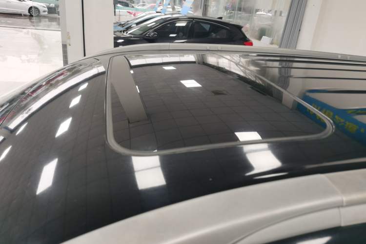 Used Mitsubishi Outlander 2018 2.0L Two-Wheel-Drive Jiale Edition 7-Seater
