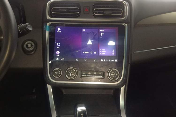 Used Lynk & Co 01 2019 2.0T Two-Wheel-Drive Pro Version China VI Standard
