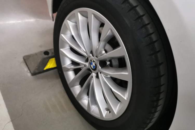 Used BMW 5 Series 2022 Second Facelift 525Li Luxury Package
