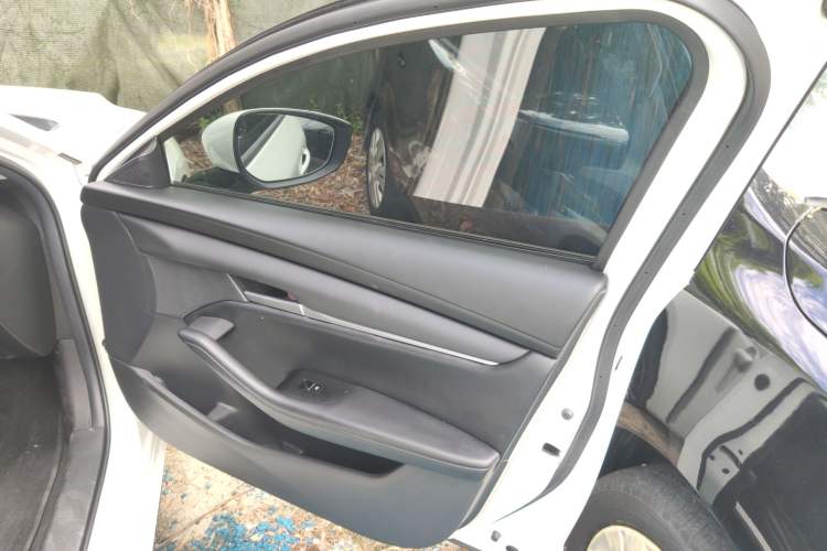 Used Mazda Mazda 3 Axela 2021 1.5L Automatic ZhiMei Edition
