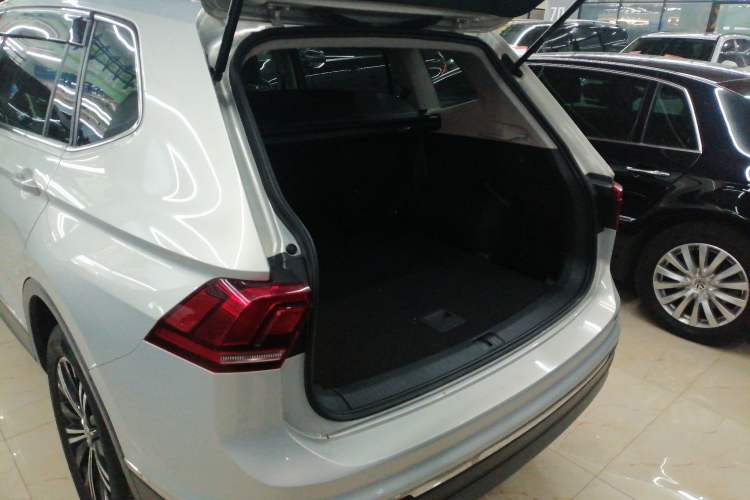 Used Volkswagen Tiguan L 2019 330TSI Automatic Two-Wheel Drive Panoramic Comfort Edition China V Standard