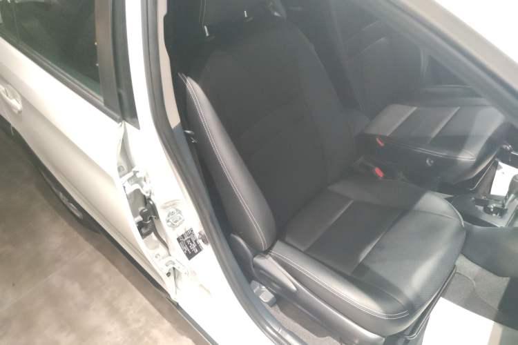 Used Toyota YARiS L 2022 X-Trail 1.5L CVT Leading PLUS Edition