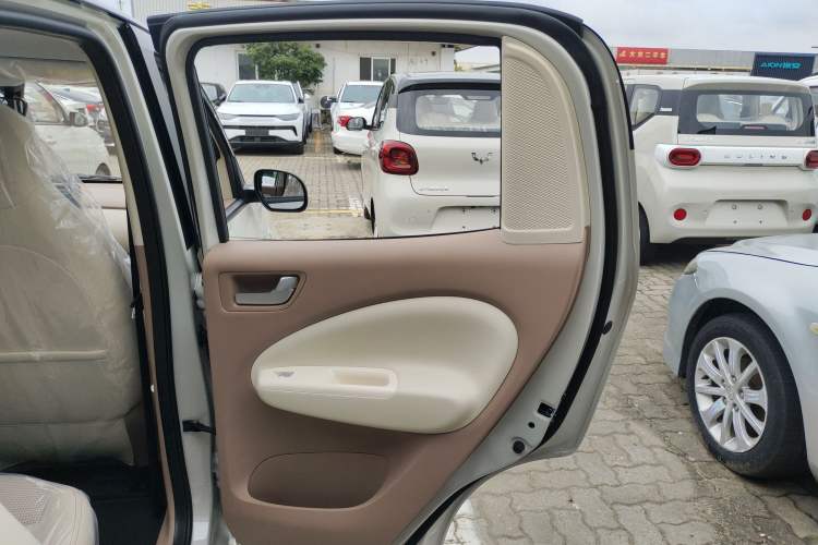 Used Wuling Hongguang MINIEV 2025 Four-Door Version Zhenxiang+ Edition
