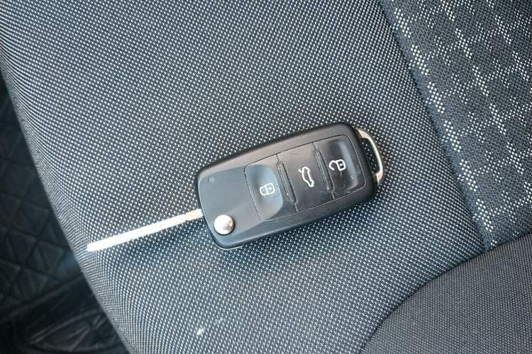 Used Volkswagen Polo 2016 1.6L Automatic Comfort Model