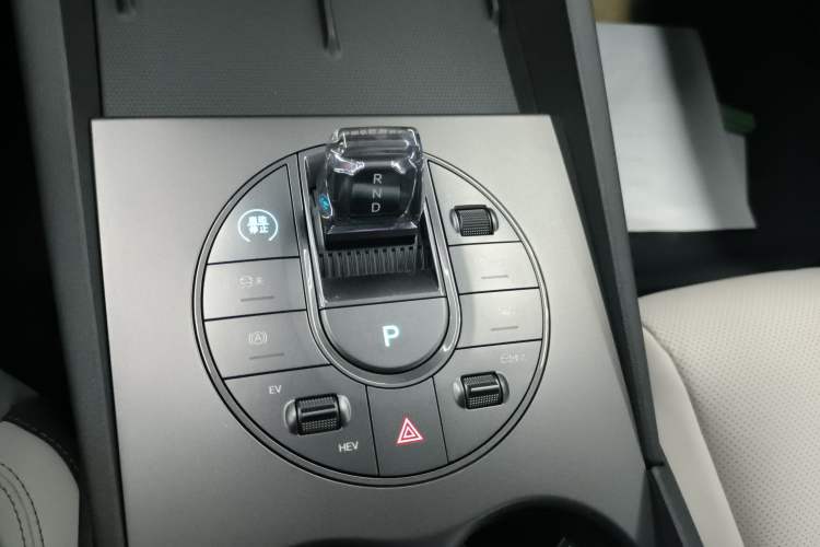 Used BYD Seal 06 New Energy 2024 DM-i 80KM Luxury Model
