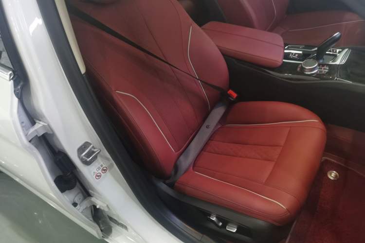 Used BMW 5 Series 2021 525Li Luxury Package