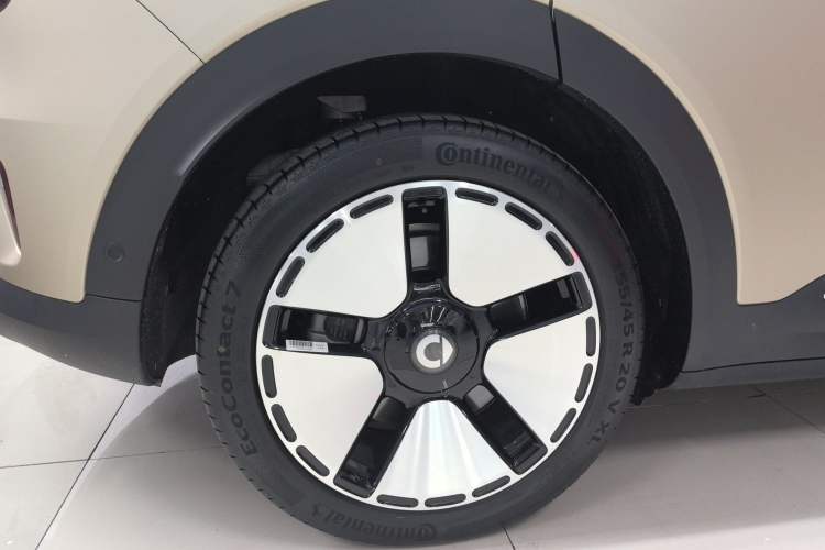 Used  #5 2024 Ultra-Long Range Extraordinary Journey Luxury Edition
