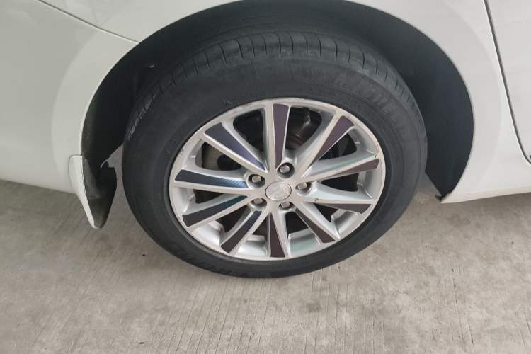 Used Buick Verano 2015 Sedan 20T Dual-Clutch Leading Model
