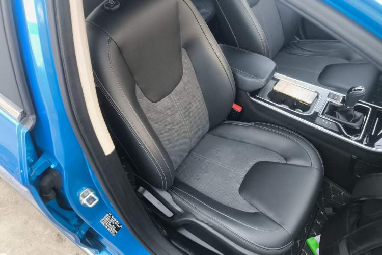 Used Chery Arrizo GX 2019 1.5T Manual New Dynamic Color Version China VI Standard