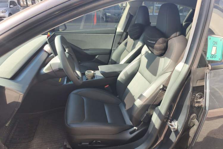 Used Tesla Model 3 2023 Rear-Wheel-Drive Version
