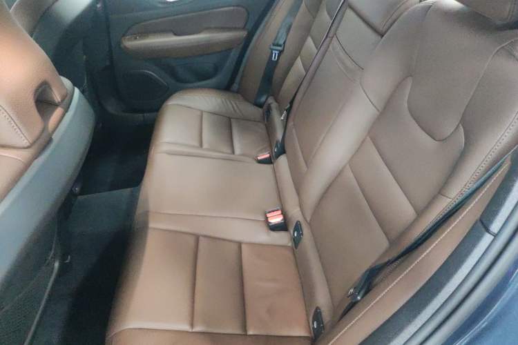 Used Volvo S60 2023 B4 Zhiyi Luxury Edition