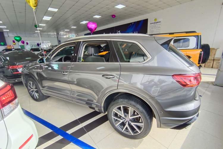 Used Volkswagen Touareg 2020 3.0 TSI Luxury Edition China VI
