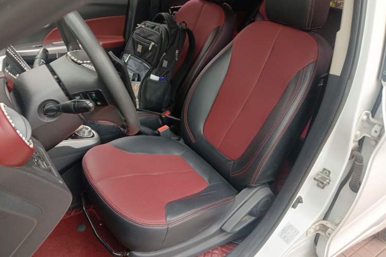 Used Changan Benni 2015 1.4L IMT Luxury Version China IV Standard
