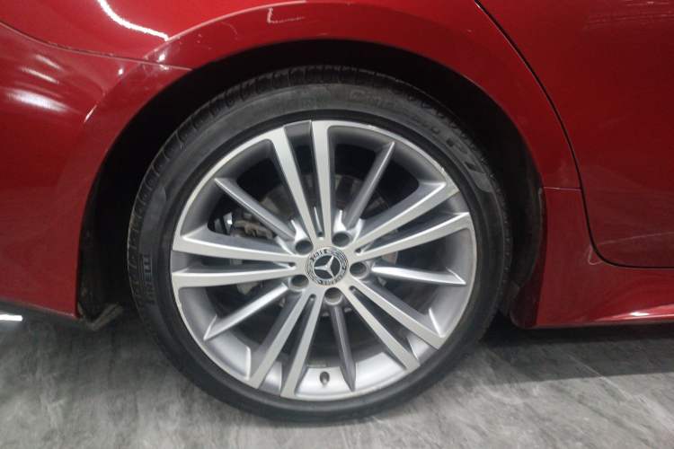 Used Mercedes-Benz CLS 2018 CLS 300 Luxury Model
