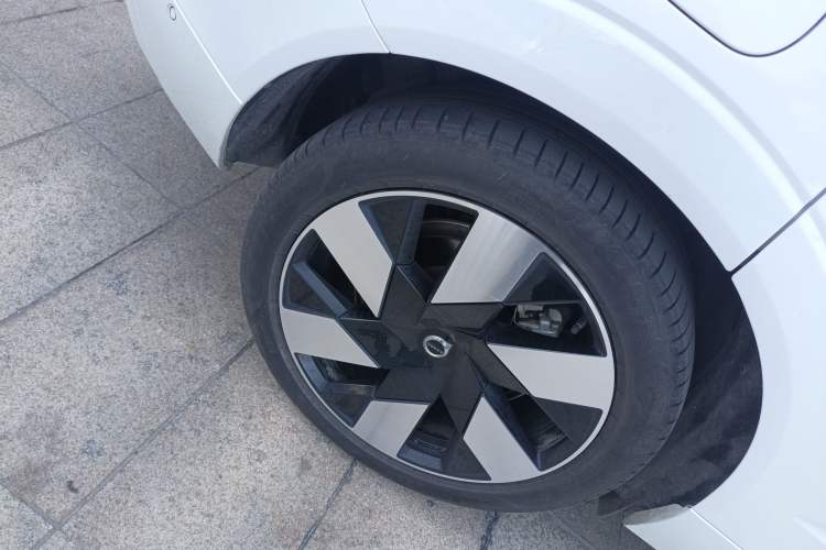 Used Volvo XC60 New Energy 2025 Plug-in Hybrid Long-Range All-Wheel Drive Smart Luxury Edition