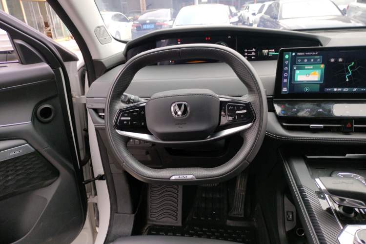 Used Changan UNI-K iDD 2023 Zhidian iDD 1.5T 135km Smart & Fun Model
