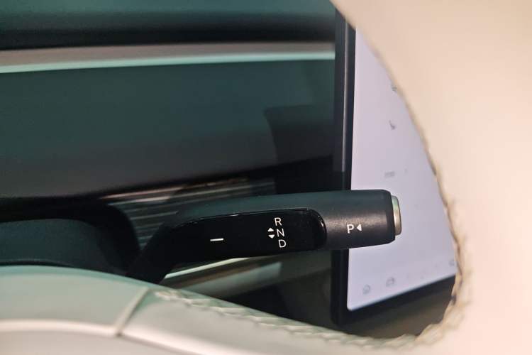 Used ONVO L60 2024 60 kWh All-Wheel Drive
