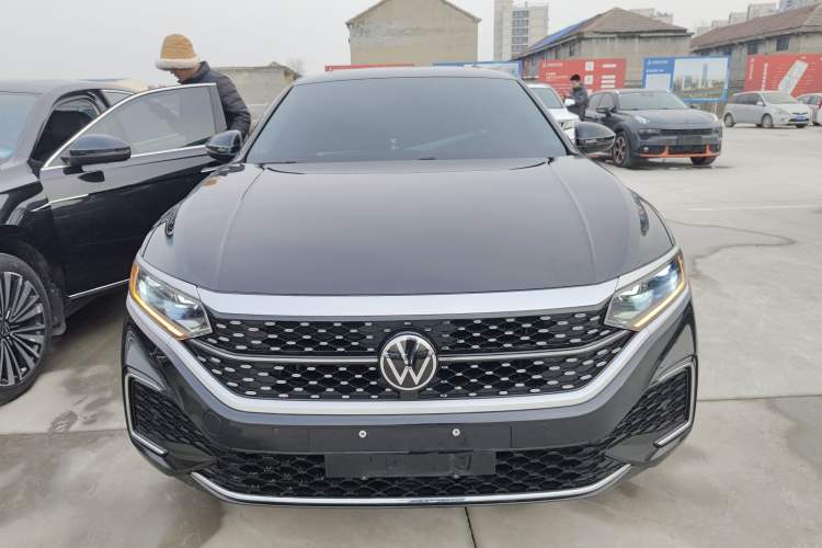 Used Volkswagen Passat 2022 330TSI Starry Elite Edition
