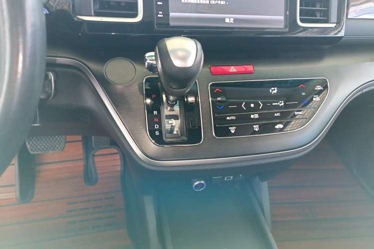 Used Honda Elysion 2016 2.4L Classic Edition
