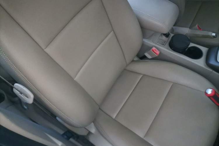 Used Ford Focus 2012 Sedan 1.6L Automatic Comfort Model
