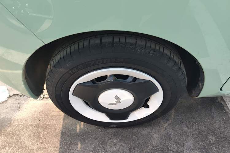 Used Wuling Hongguang MINIEV 2021 Macaron Premium Model – Lithium-NMC
