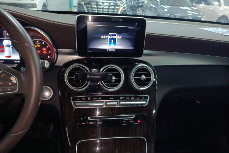 Used Mercedes-Benz GLC 2019 GLC 260 4MATIC Dynamic Edition
