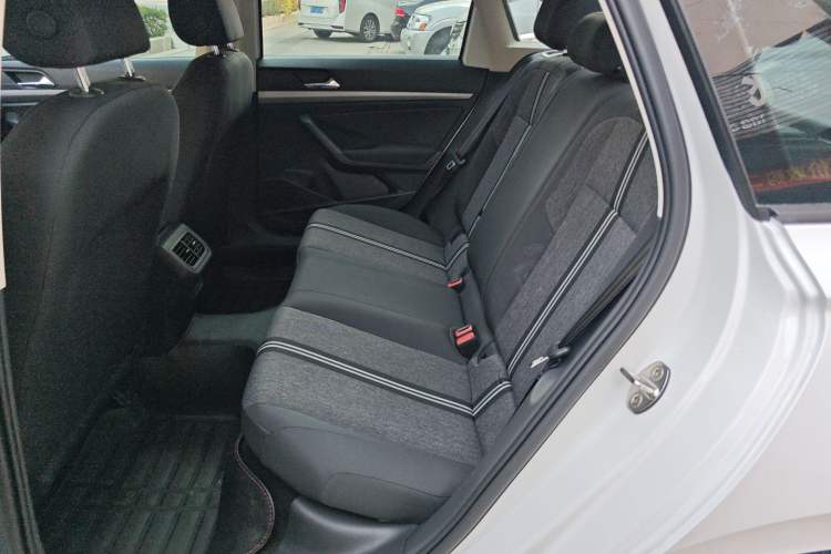 Used Volkswagen Lavida 2019 1.5L Automatic Fashion Edition China VI
