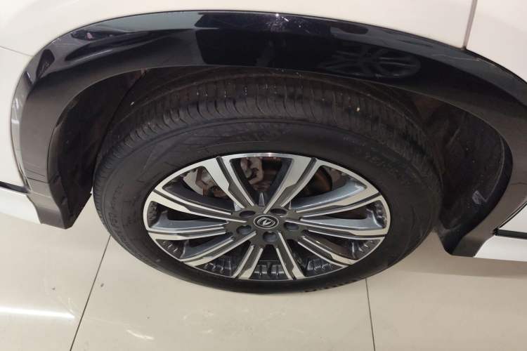 Used Changan CS75 PLUS 2023 3rd Generation 1.5T Automatic Prestige Model
