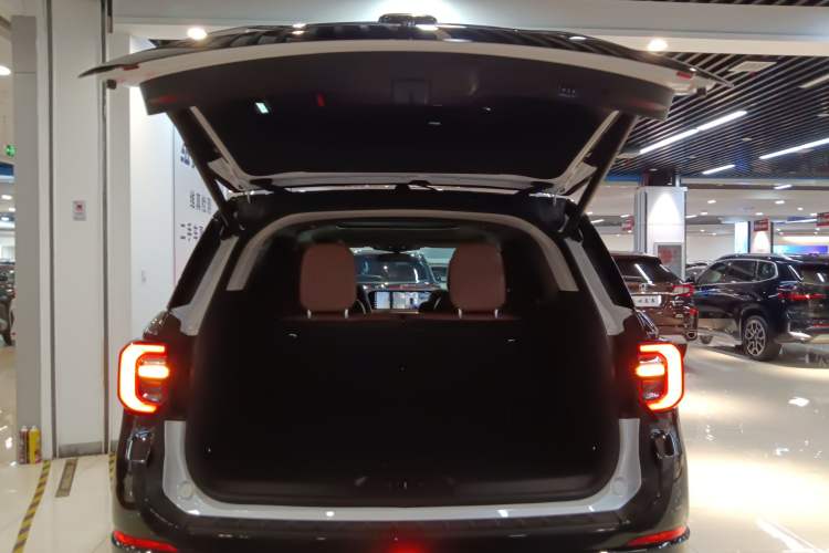 Used Ford Explorer 2023 EcoBoost 285 4x4 Trend Plus Edition 6 Seats
