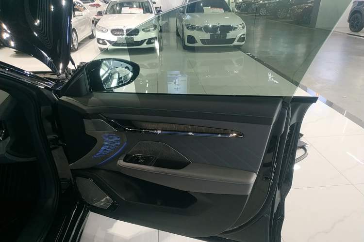 Used Zeekr 001 2023 WE Edition 100 kWh